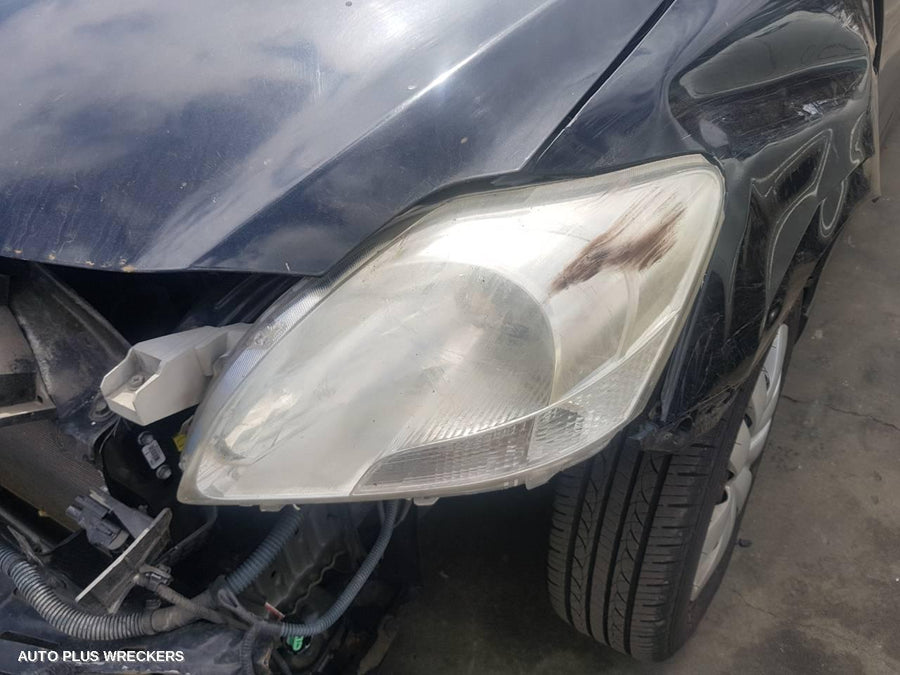 2006 Toyota Yaris Left Front Window Reg Motor