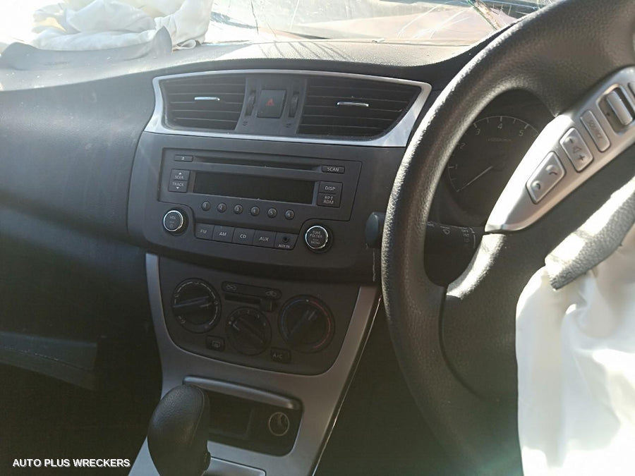 2014 Nissan Pulsar Instrument Cluster