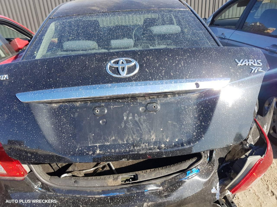 2006 Toyota Yaris Left Door Mirror