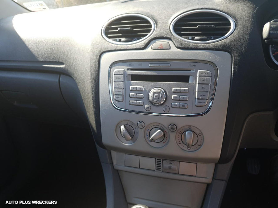 2010 Ford Focus Right Headlamp