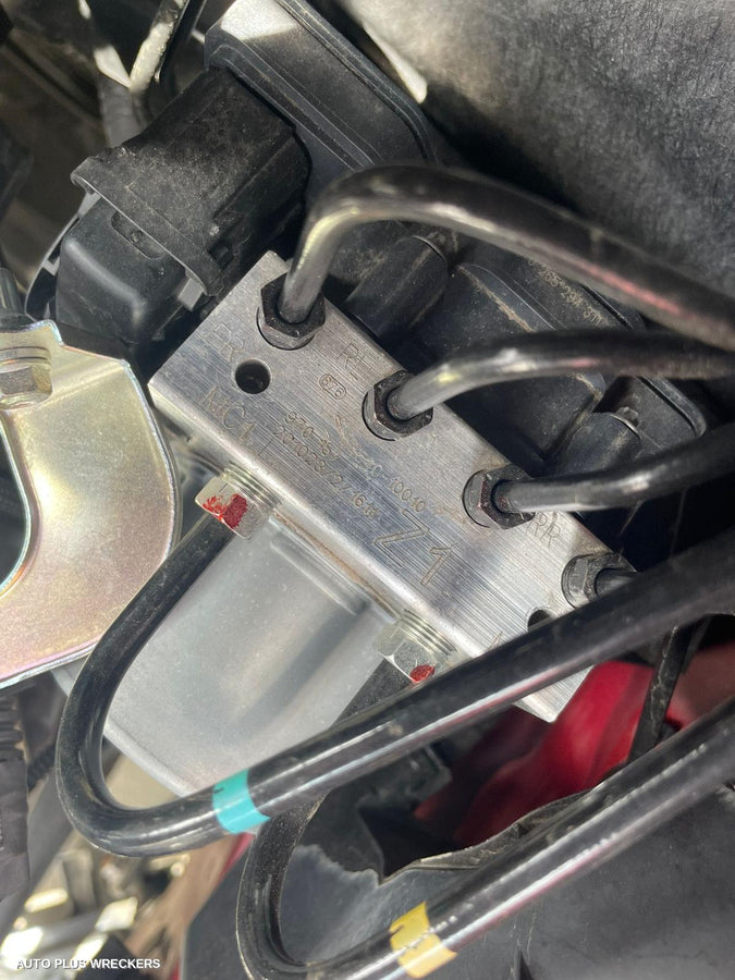 2021 Toyota C-hr Left Guard Liner