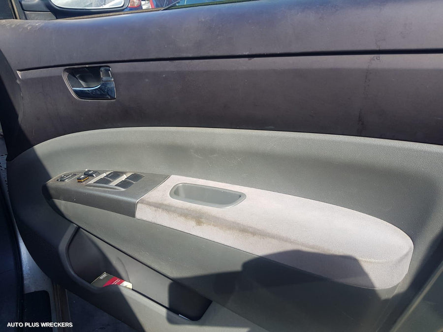 2004 Toyota Prius Right Headlamp