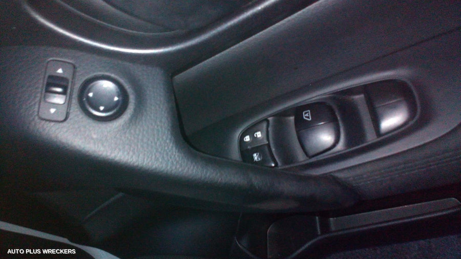 2015 Nissan Qashqai Left Rear Wnd Reg Motor