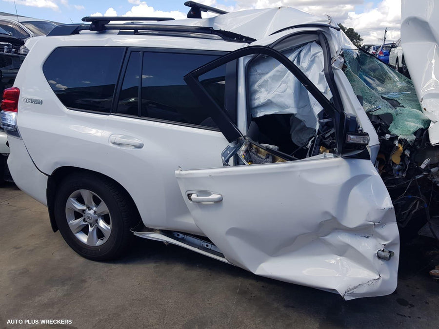 2013 Toyota Prado Right Rear Door Window