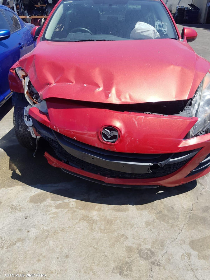 2011 Mazda 3 Left Front Door Window