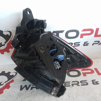 2019 Toyota Yaris Right Taillight