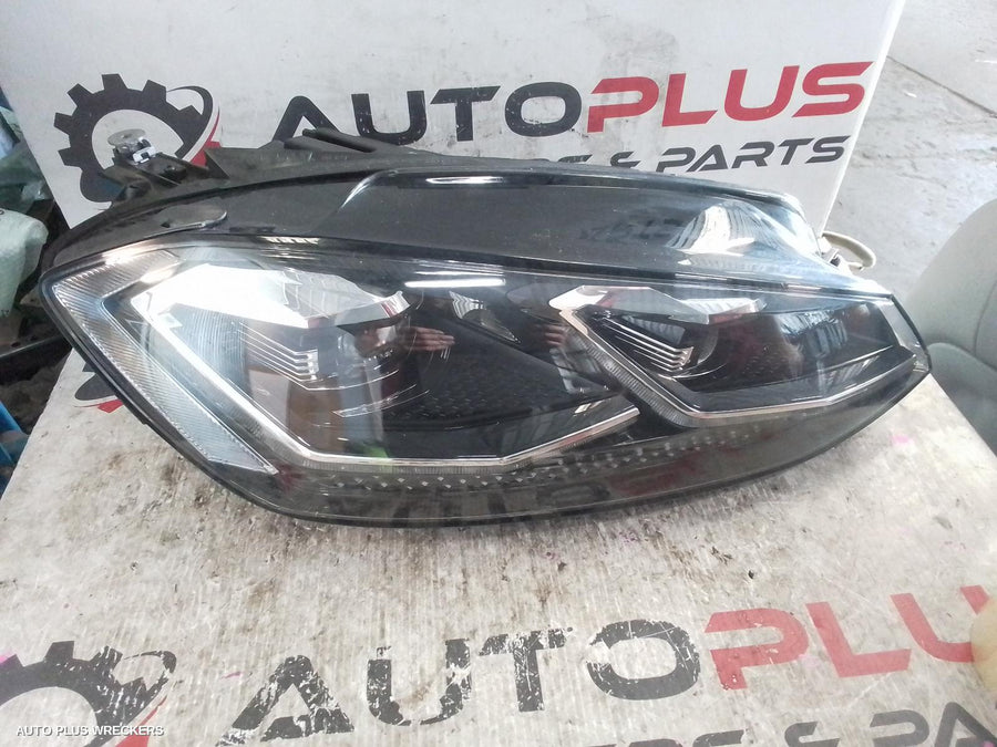 2017-2020 Volkswagen Golf Right Headlamp