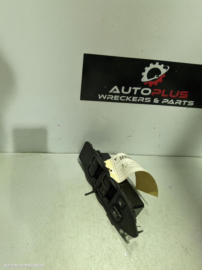 2007 Mitsubishi Pajero Pwr Dr Wind Switch