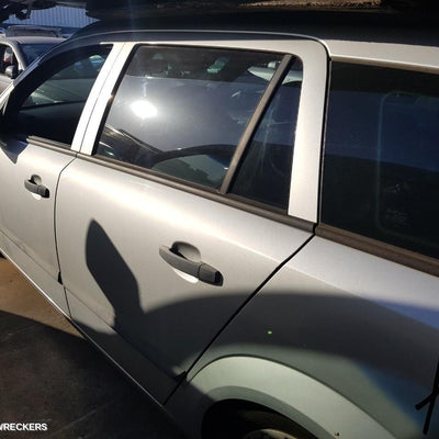 2007 Holden Astra Left Front Door