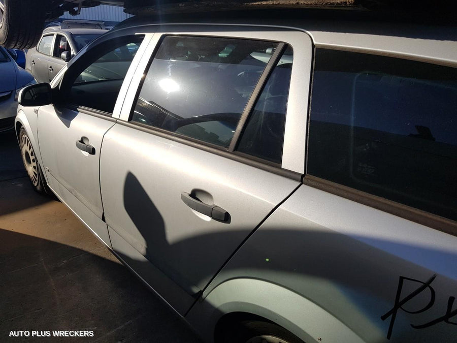 2007 Holden Astra Left Front Door