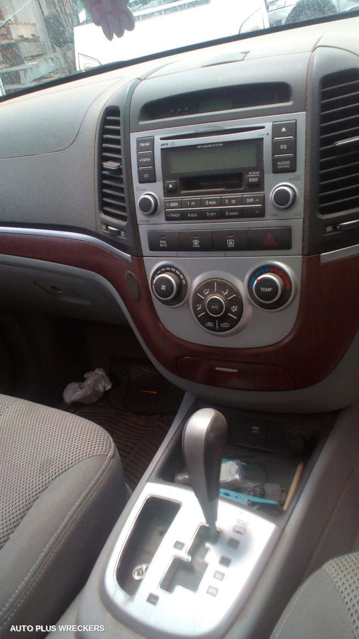 2007 Hyundai Santa Fe Left Taillight