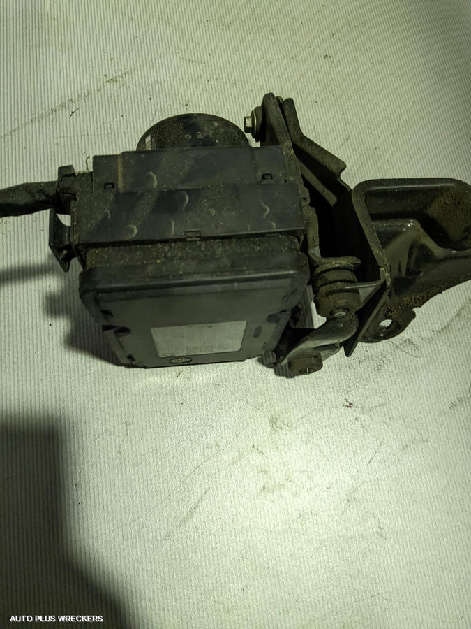 2011 Audi A3 Abs Pump Modulator
