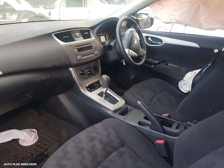 2013 Nissan Pulsar Left Front Door Window