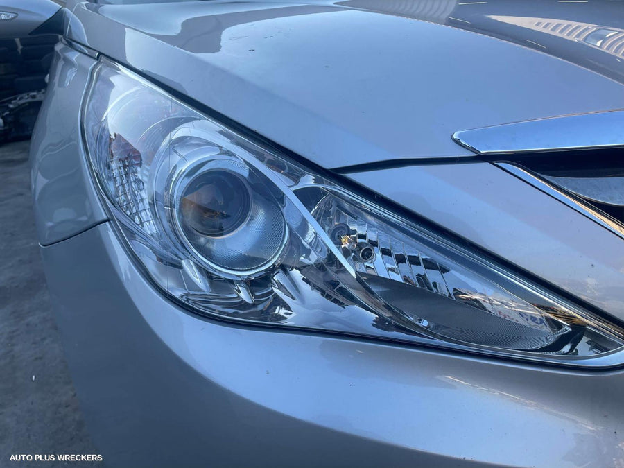 2011 Hyundai I45 Right Guard