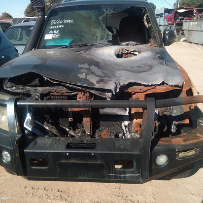 2006-2021 Mitsubishi Pajero Right Front Door Window