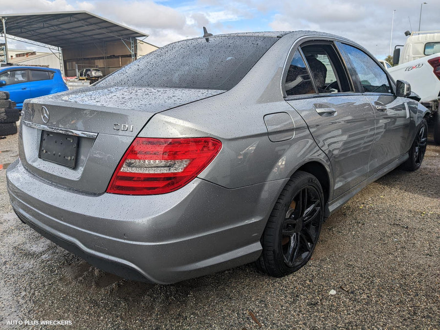 2013 Mercedes C Class Right Rear Door Sliding