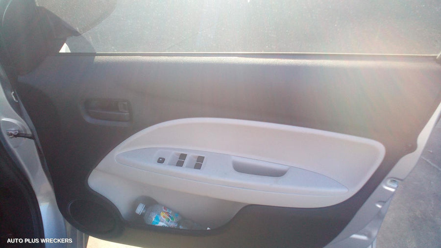 2013 Mitsubishi Mirage Sunvisor