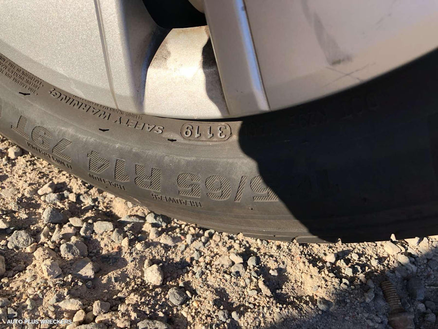 2014 Mitsubishi Mirage Right Headlamp