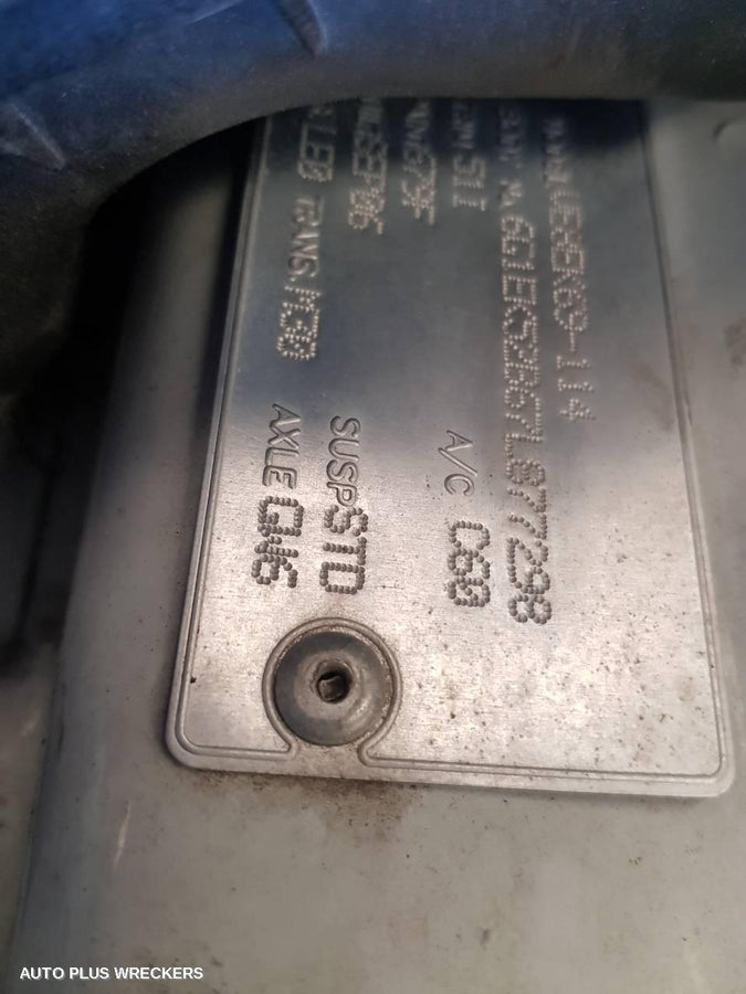 2006 HOLDEN COMMODORE LEFT DOOR MIRROR