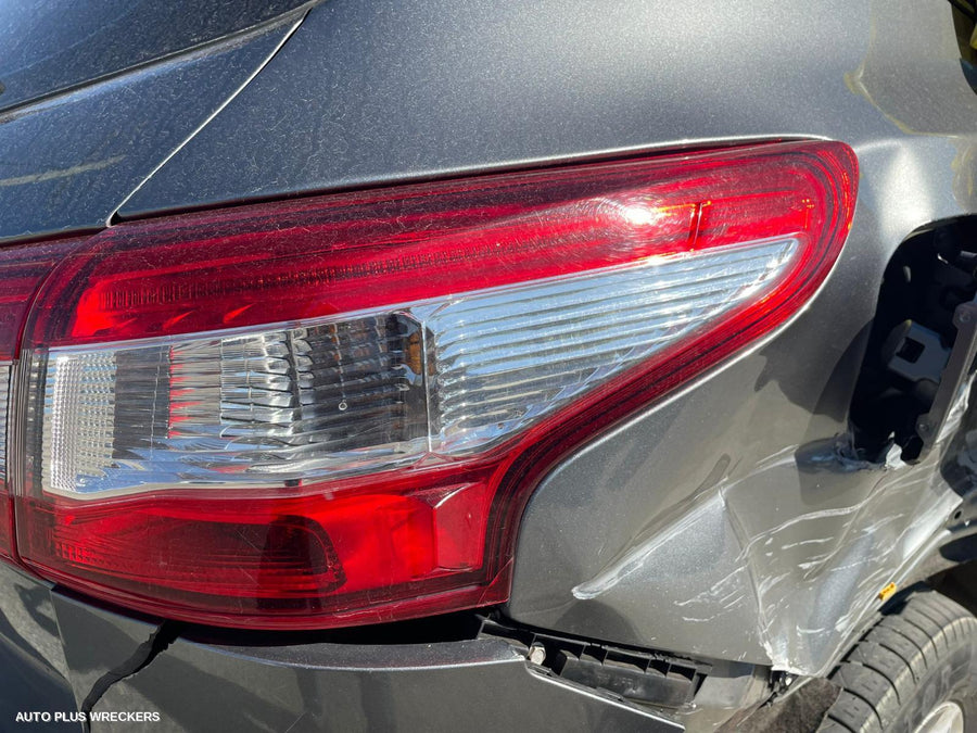 2017 NISSAN QASHQAI LEFT FRONT DOOR WINDOW