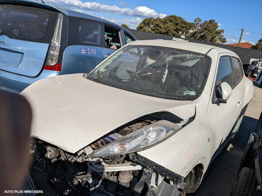 2014 Nissan Juke Left Guard