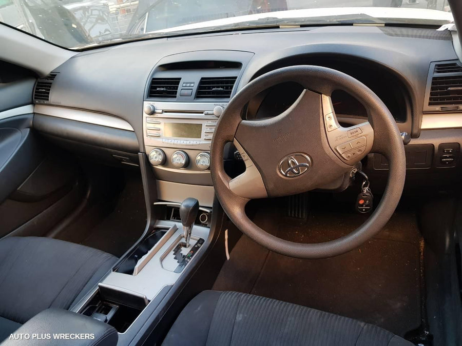 2011 TOYOTA AURION RIGHT REAR WND REG MOTOR