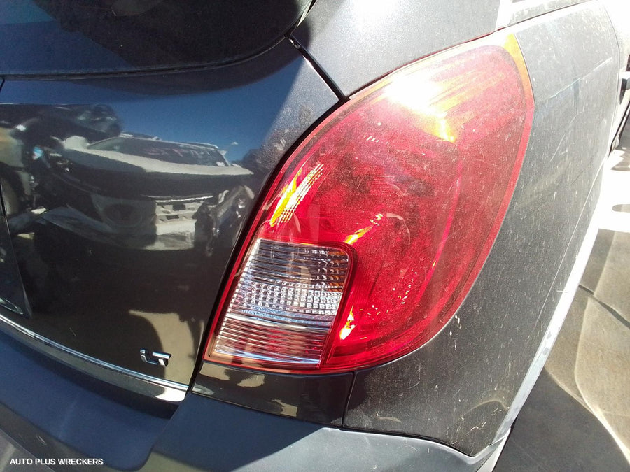 2014 Holden Captiva Left Indicator Fog Side