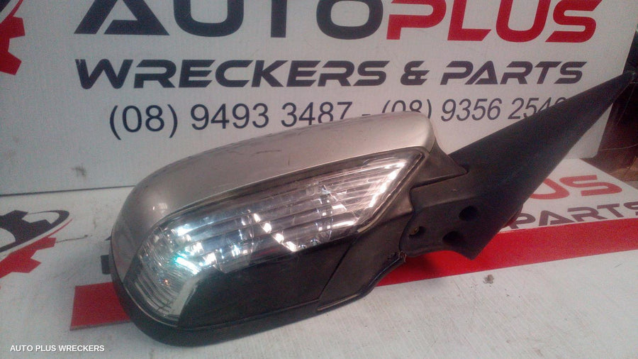 2003-2006 Subaru Liberty Right Door Mirror