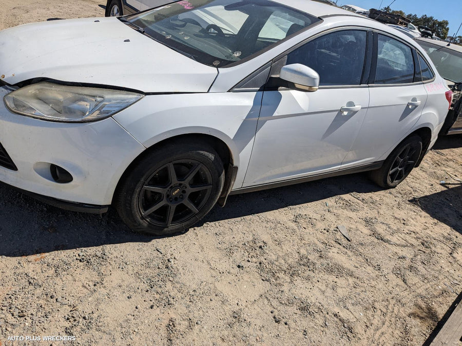 2013 Ford Focus Left Guard