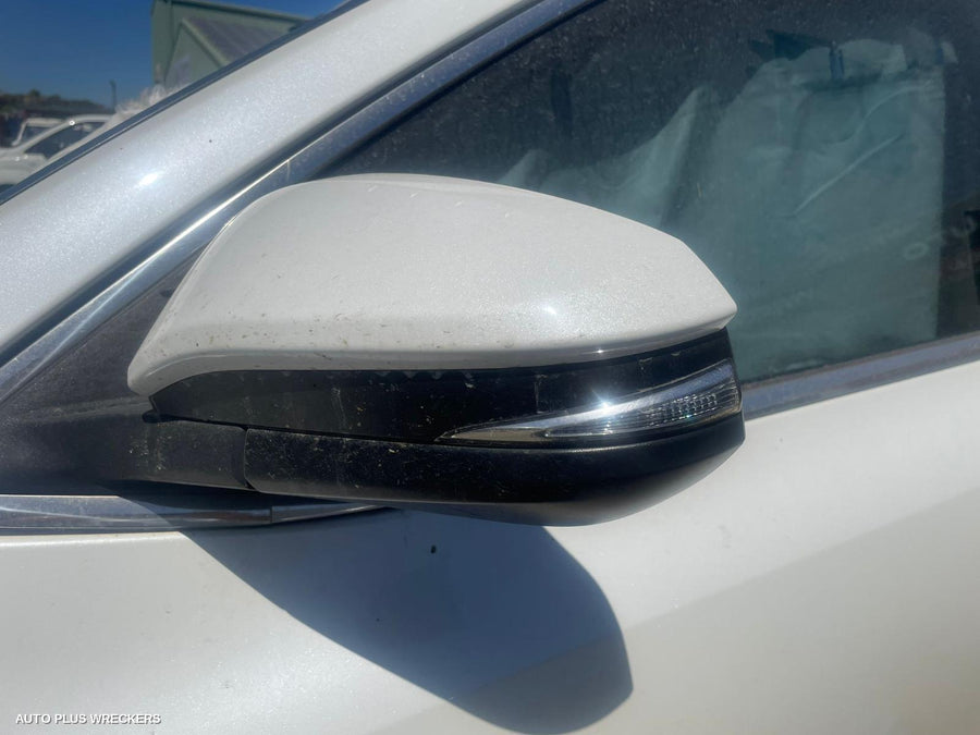 2017 Toyota Kluger Headrest