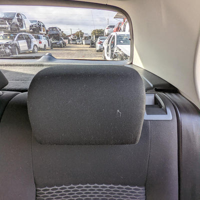 2011 Volkswagen Golf Left Rear Door Window