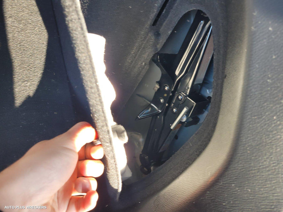 2016 Mazda 3 Left Front Door Window