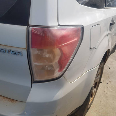 2008 Subaru Forester Left Taillight