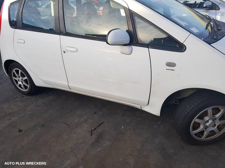 2007 Mitsubishi Colt Radiator