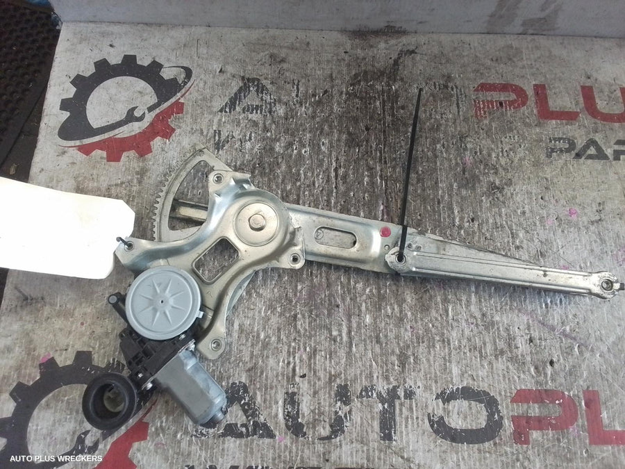 2005-2011 Toyota Yaris Left Front Window Reg Motor