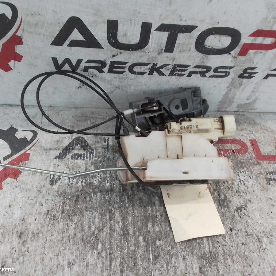 2012-2020 Holden Colorado Door Boot Gate Lock