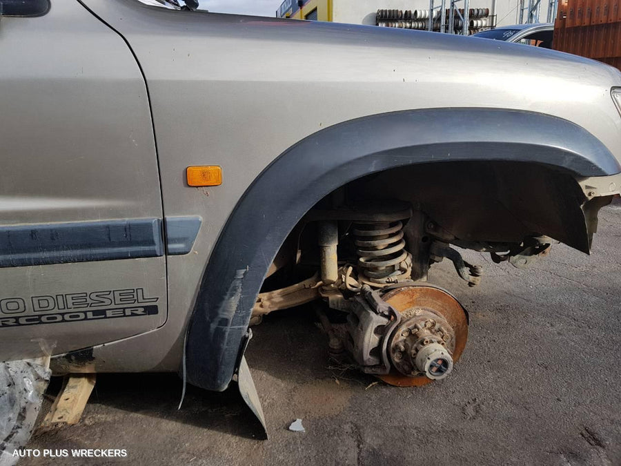 2000 Nissan Patrol A C Condenser