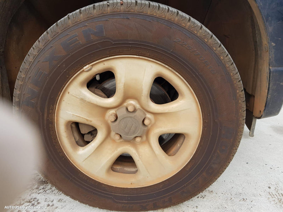 2006 Suzuki Vitara Right Front Door