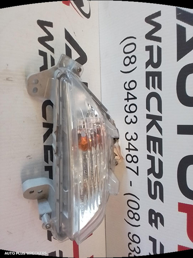 2013-2016 Mazda 3 Right Indicator Fog Side