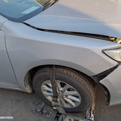2012 Toyota Camry Right Headlamp