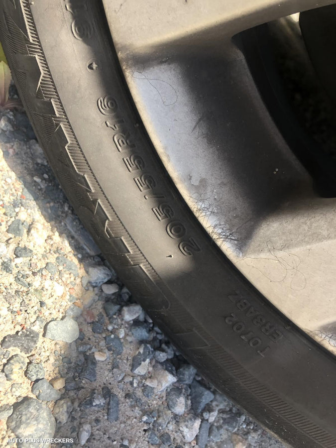 2017 Toyota Corolla Radio Cd Dvd Sat Tv