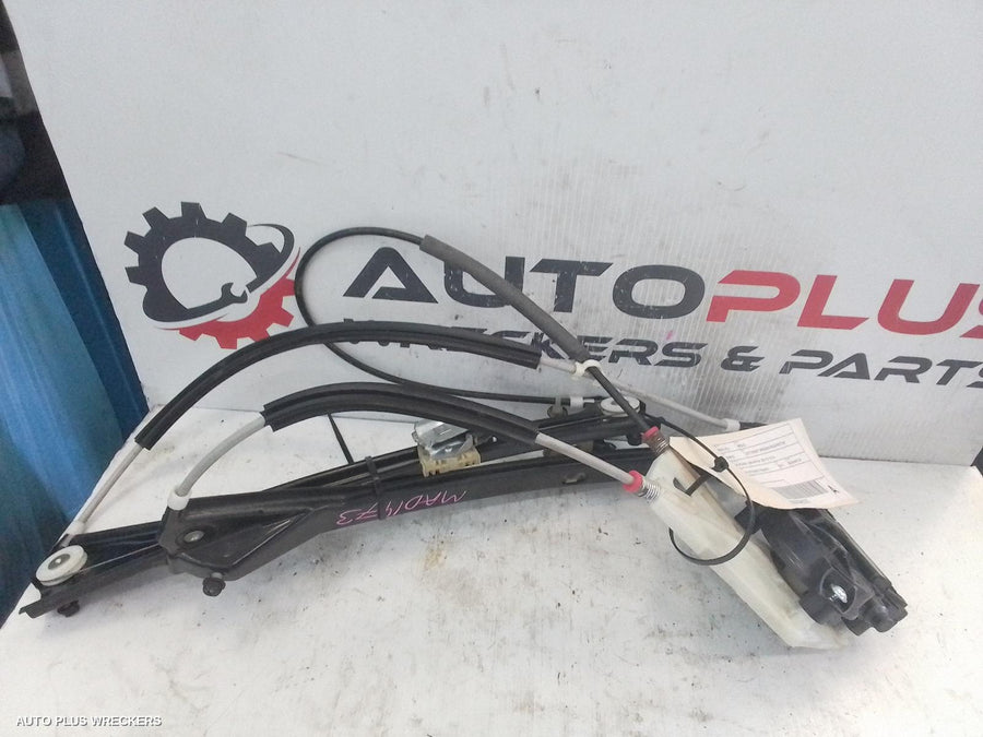 2010-2013 Volkswagen Polo Left Front Window Reg Motor