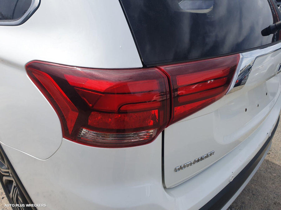 2017 Mitsubishi Outlander Instrument Cluster