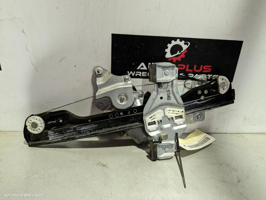 2014 HOLDEN BARINA RIGHT FRONT WINDOW REG MOTOR