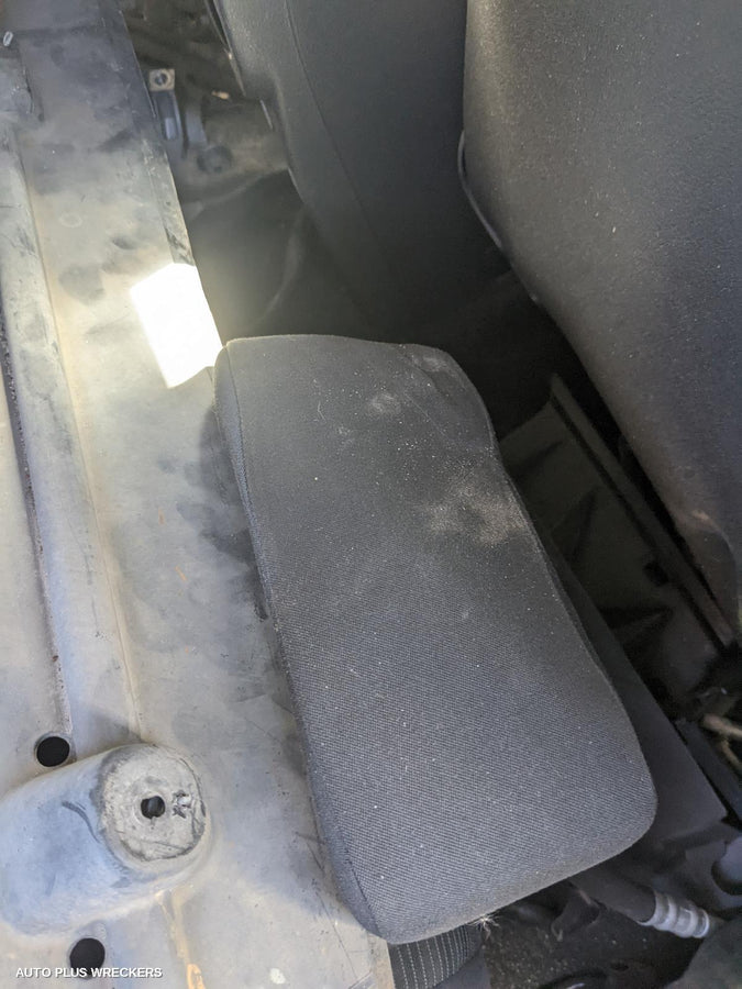 2012 Volkswagen Tiguan Right Rear Door Sliding