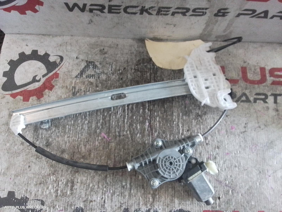 2020-2026 Kia Stonic Right Rear Wnd Reg Motor