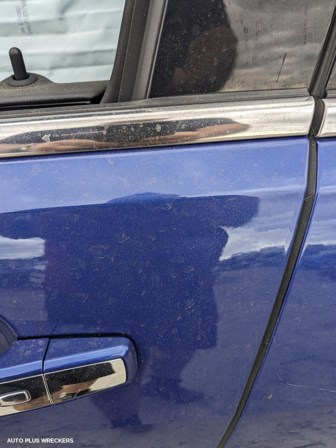 2016 Holden Commodore Right Rear Door Sliding