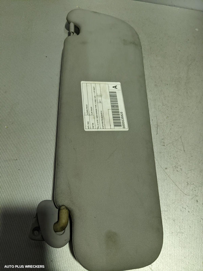 2011 Hyundai Iload/imax Sunvisor