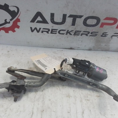 2011-2019 Toyota Yaris Wiper Motor