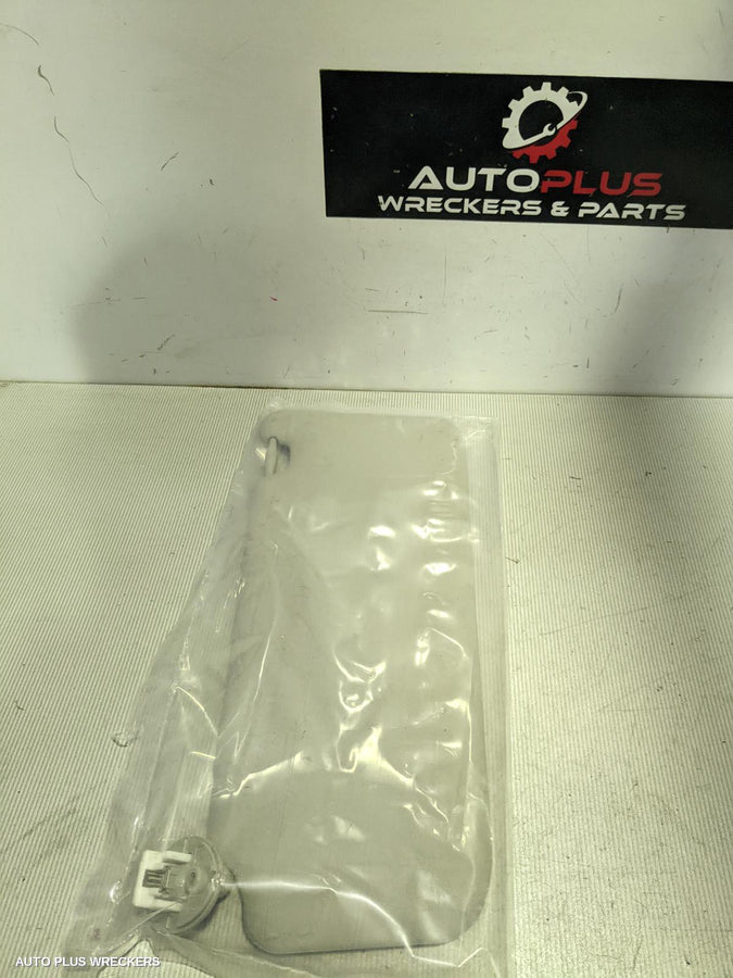 2015 Toyota Rav4 Sunvisor